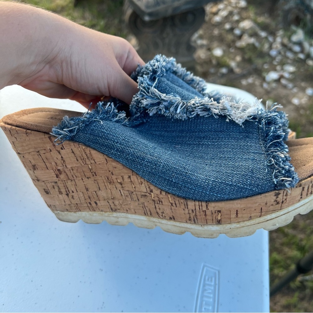 Minnetonka Blue Jean Wedge Sandals size 8 - Picture 2 of 7